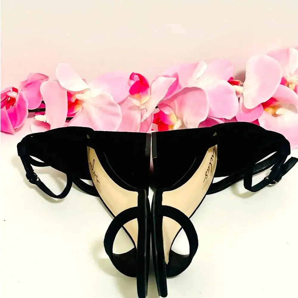 Lulus Danielia Black Faux Suede Block Heel Ankle Strap Sandals NWT 7.5